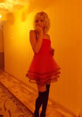 Шлюха Вера Блондинка c 2 размером груди у метро Комендантский проспект Питер Фото - 2