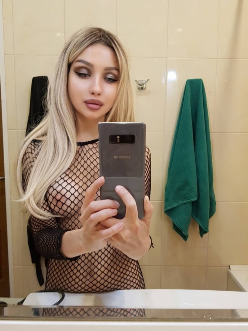 Индивидуалка Санкт-Петербурга Вика Звенигородская, +7(981)214-21-80