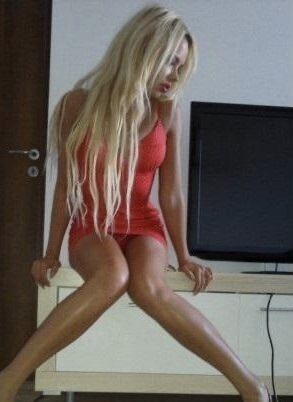 Шлюха Маша Блондинка c 3 размером груди у метро Комендантский проспект Питер Фото - 2