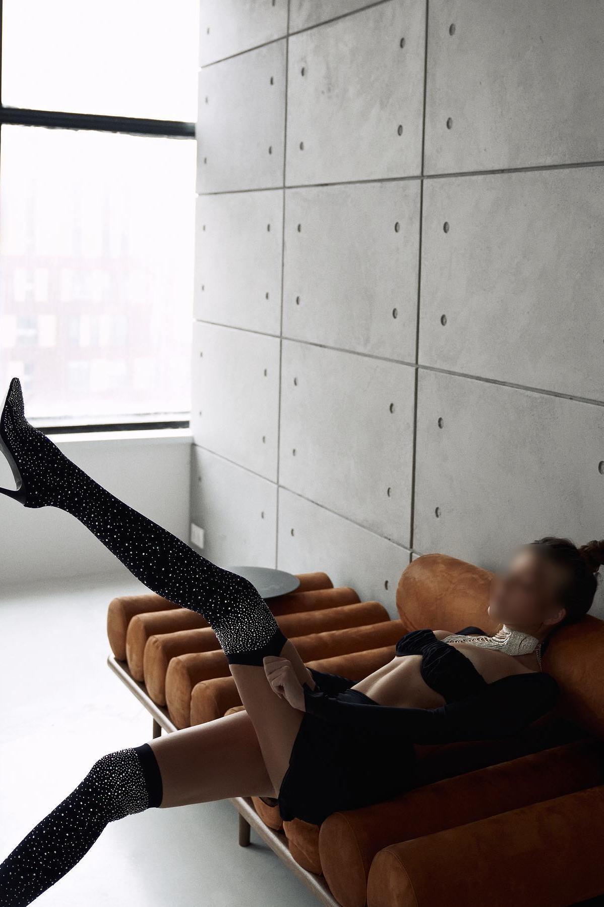 Путана Вика Брюнетка c 3 размером груди у метро Пушкинская Санкт-Петербург Фото - 2