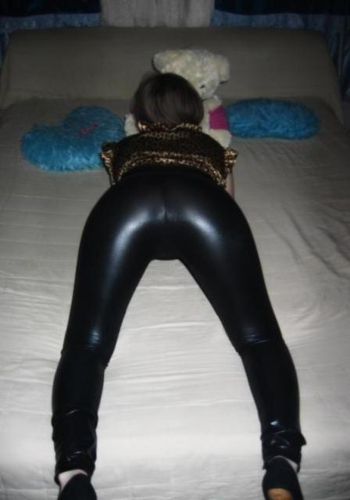 Шлюха индивидуалка Марго Брюнетка c 3 размером груди у метро Обводный канал Питер Фото - 3